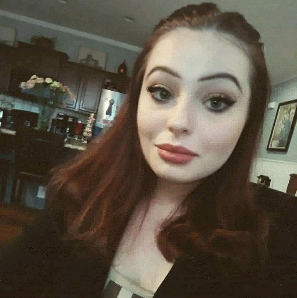 Meet your Posher, Claire